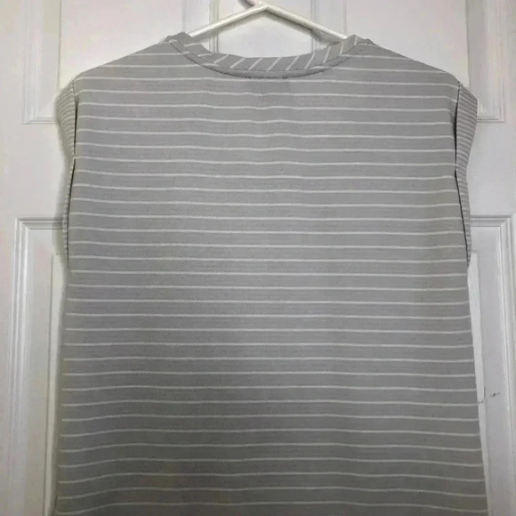 Jones New  York Tank Top Grey & White Striped Size Small - Picture 14 of 16